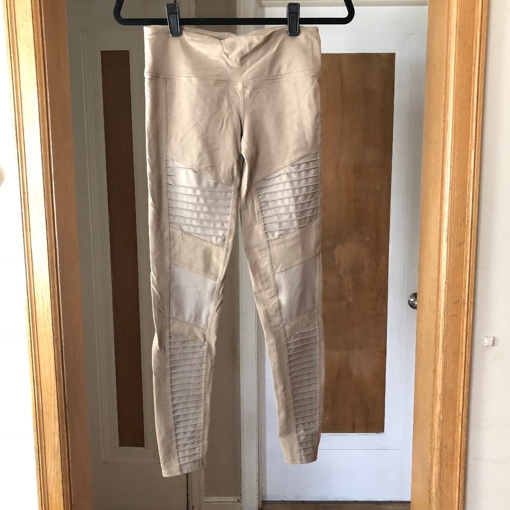 ALO YOGA MOTO LEGGINGS| GRAVEL| SMALL